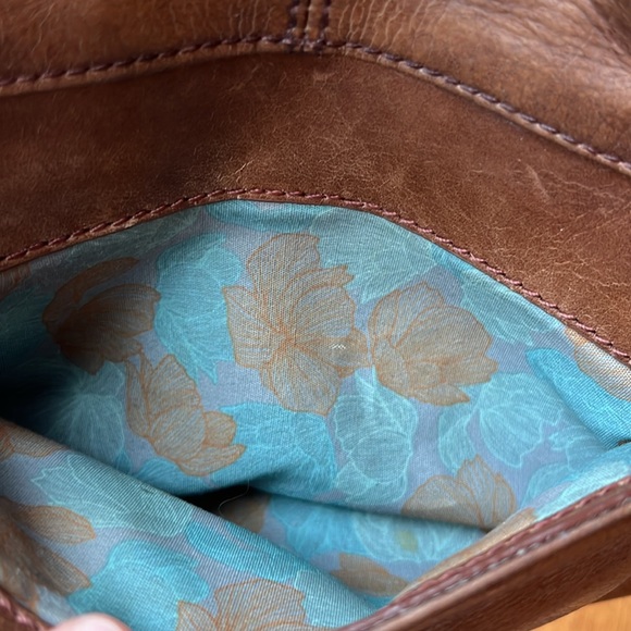 Hobo Leather Crossbody Bag - Picture 3 of 15